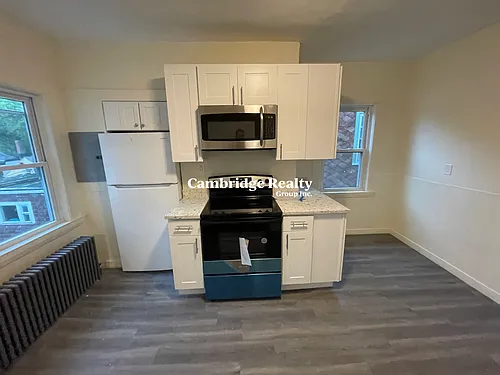 357-359 Cambridge St #3R Photo 1