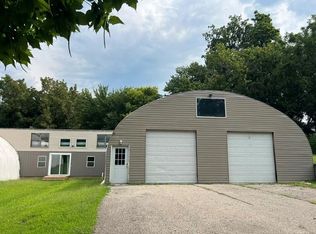 2910 Karnes Rd, Saint Joseph, MO 64506