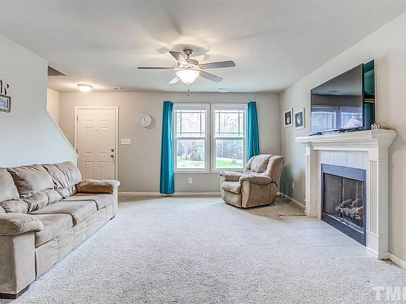 5th image of 112 Crownside Dr