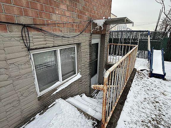 5th image of 60-84 Mount Olivet Cres #2FAM