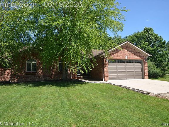 3rd image of 76152 Burman Rd E