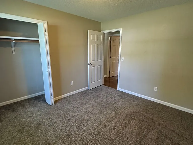 509 S Whippoorwill Dr — Photo 12