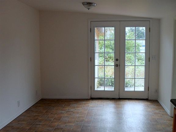 4th image of 2220 Northcrest Dr