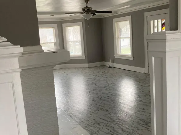 501 W Columbia Ter #A, Peoria, IL 61606