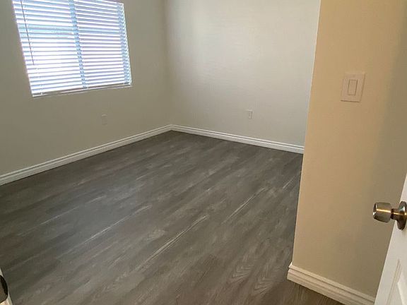 4th image of 1210 W Diamond St #201