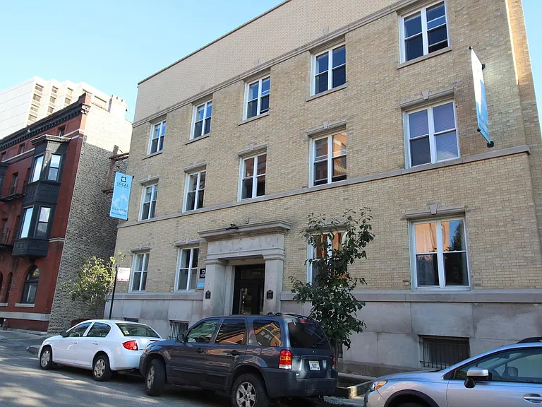 617 W Drummond Pl #2CE — Photo 2