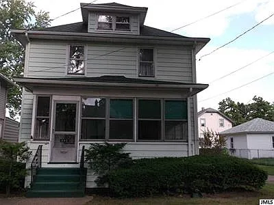 625 Edgewood St photo 1