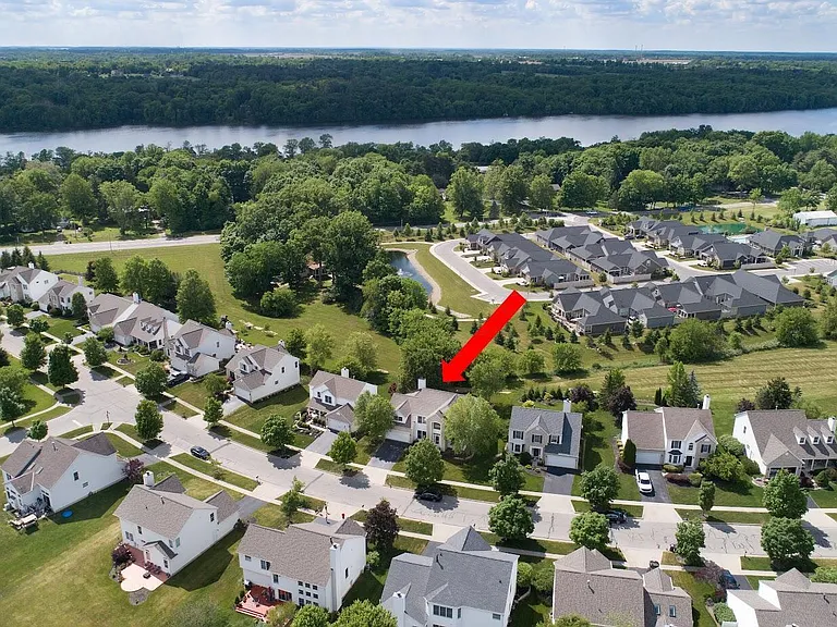 7492 Fairfield Lakes Dr — Photo 44