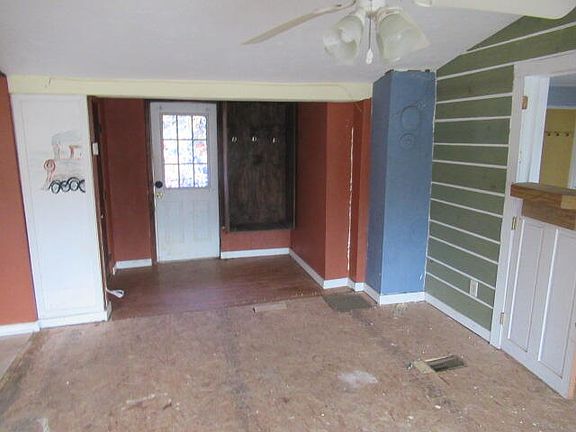 2nd image of 34 Boone Lake Cir