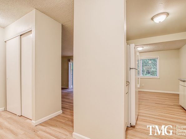 6500 SW Scholls Ferry Rd #15