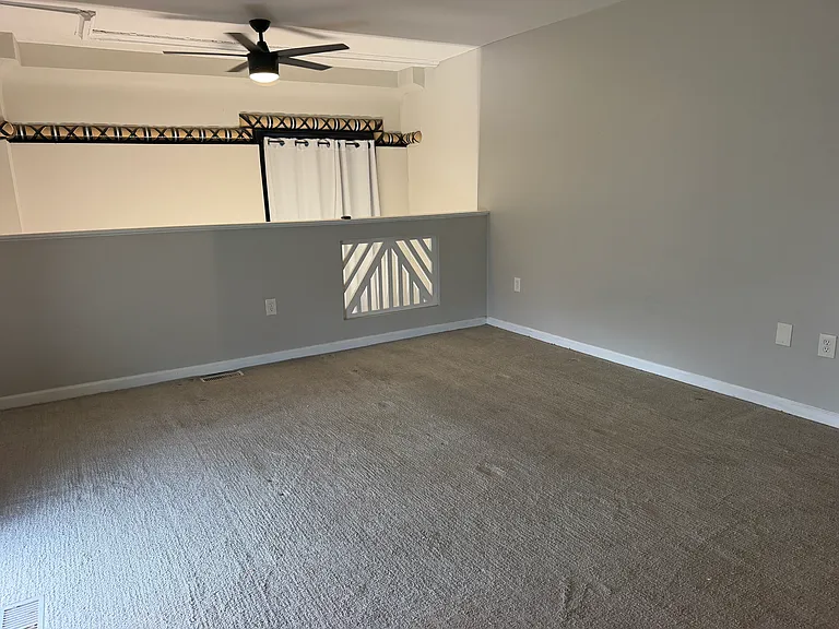 1054 S Kingshighway Blvd #N — Photo 17