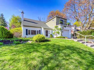 202 Forsyth Dr, Waterloo, ON N2L1A2