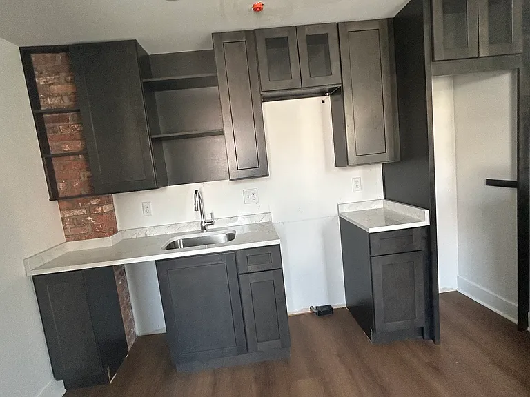 1300 Gough St #2 — Photo 3