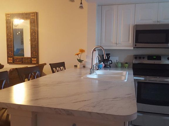 2nd image of 12538 SW Kingsway Cir APT 203