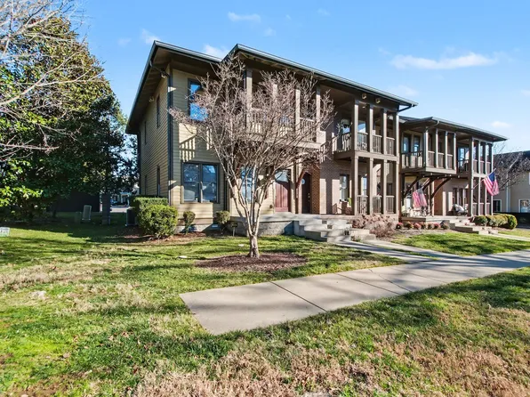 206 36th Ave N, Nashville, TN 37209