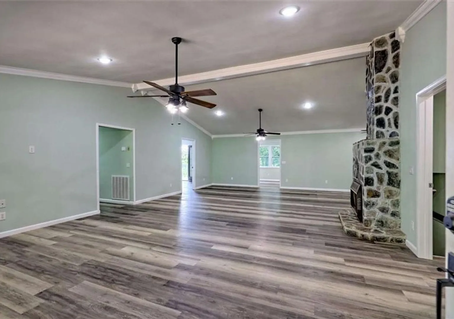 Spacious 4BR House in Blairsville — Photo 4