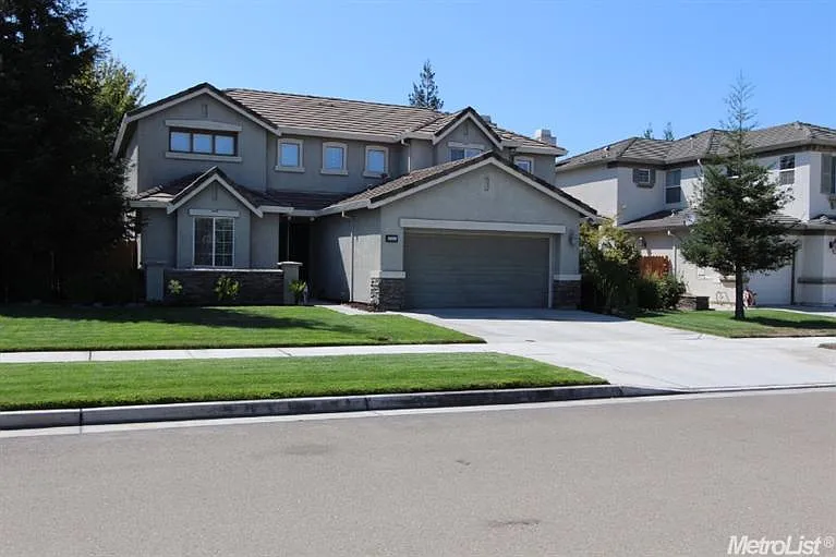 1565 Kolak Dr photo 1