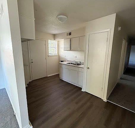 2nd image of 350 Williford St