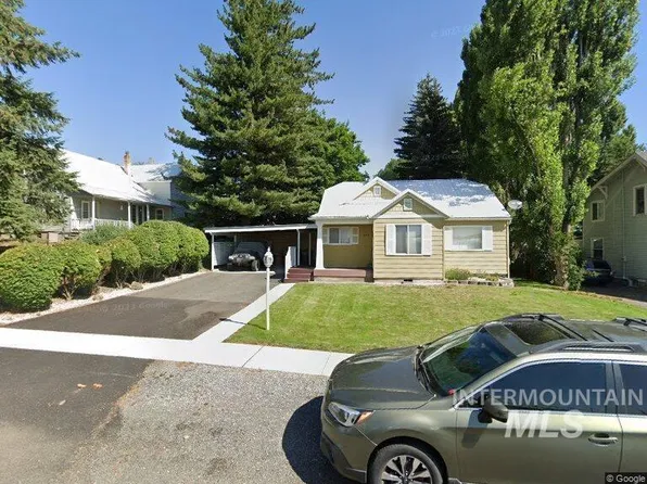 540 W Chestnut St, Genesee, ID 83832
