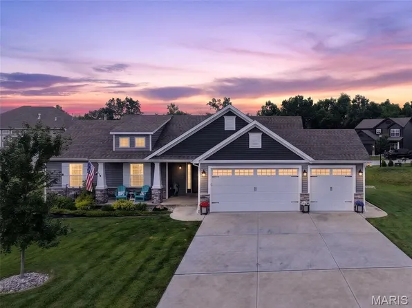 412 Abilene Ct, Moscow Mills, MO 63362