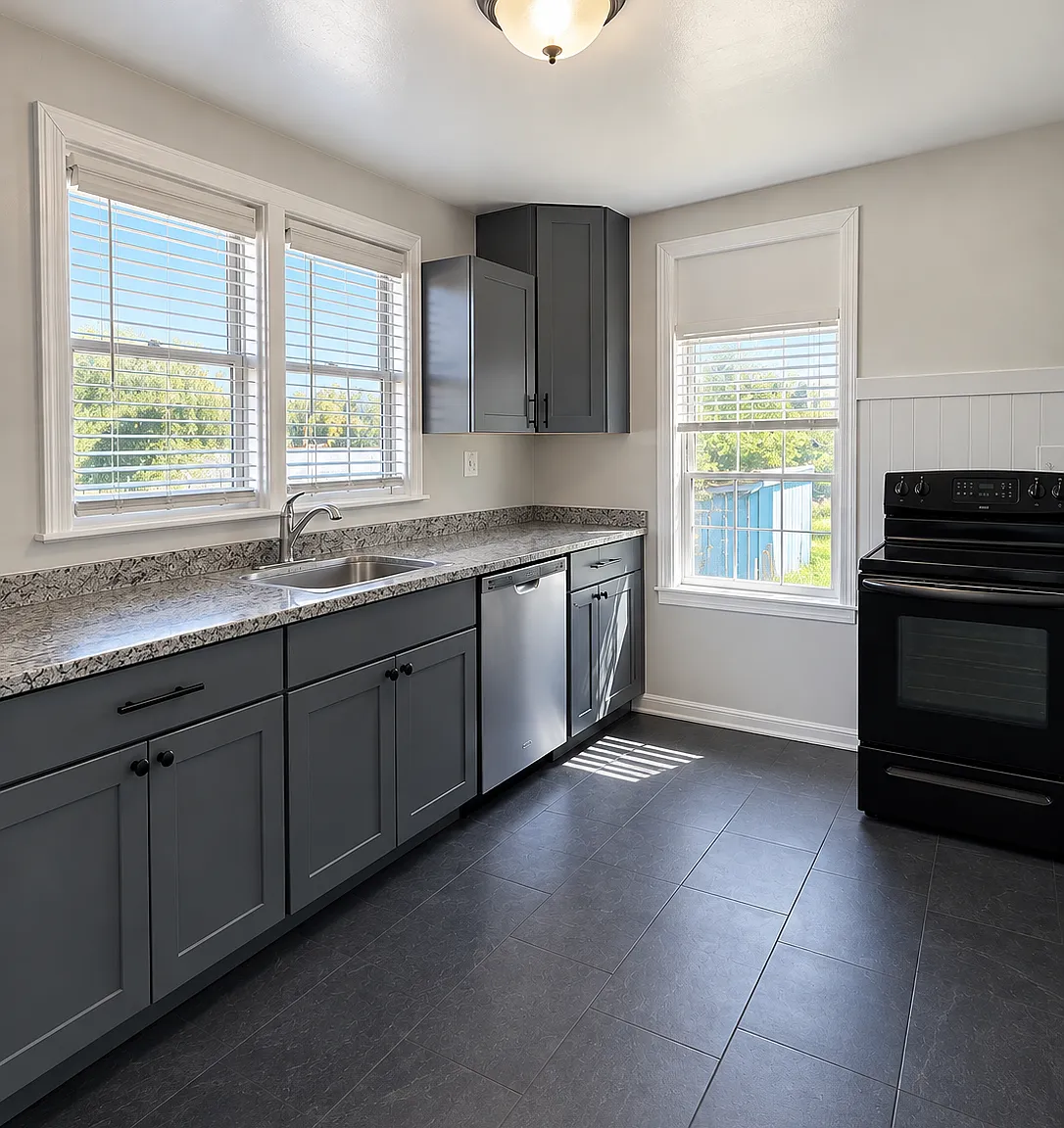 4 bed, $2,500 — Photo 4
