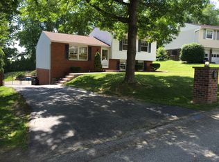 2198 Lancelot Dr, North Huntingdon, PA 15642