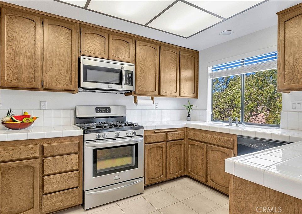 22525 Sherman Way West Hills CA Zillow