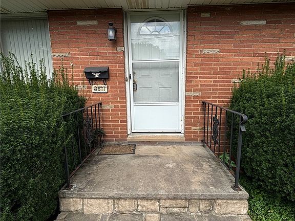 4th image of 3611 11th St SW