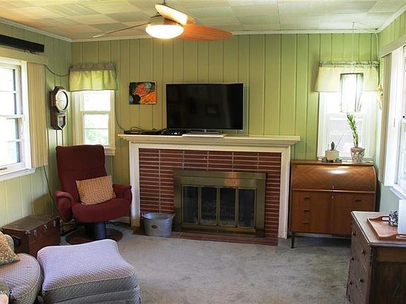 3rd image of 56 Holmdene Blvd NE