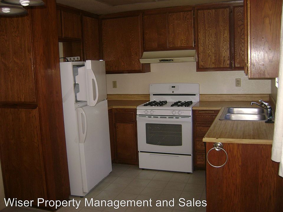2nd image of 1042 N O St APT 2