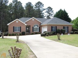 1717 Pine Needle Ln, Elberton, GA 30635