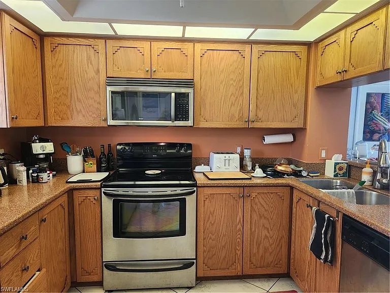 1629 Spoonbill Ln #A — Photo 9