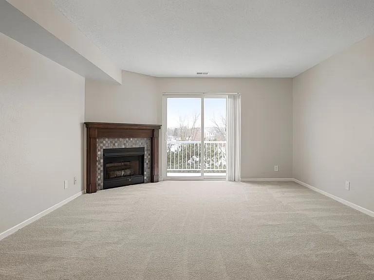 Waterford Place Townhomes — Photo 14