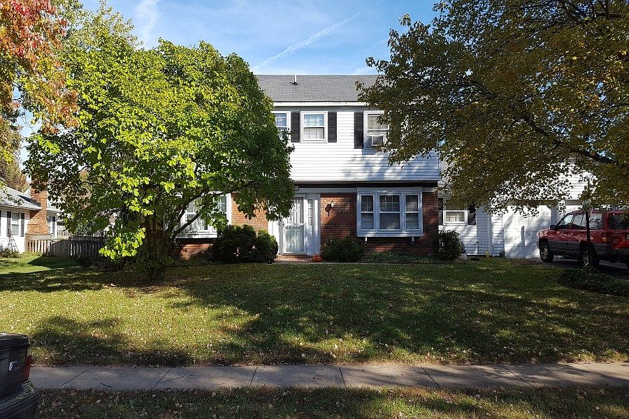 1st image of 4422 Majestic Ln