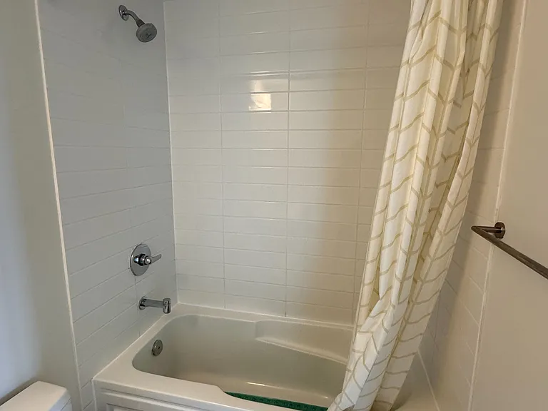 199 Richmond St W #1806 — Photo 8