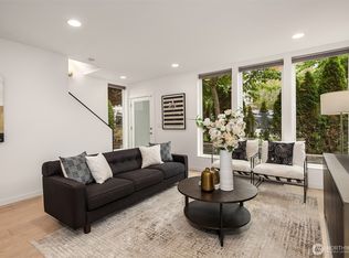 909 29th Ave S, Seattle, WA 98144