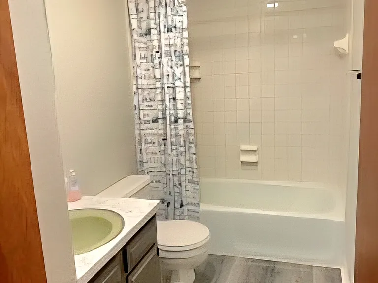 321 Ella St #10 — Photo 5