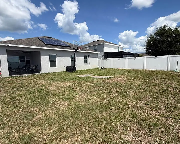 572 Sardinia Cir — Photo 24