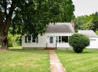 23 Garden St, Hyde Park, NY 12538