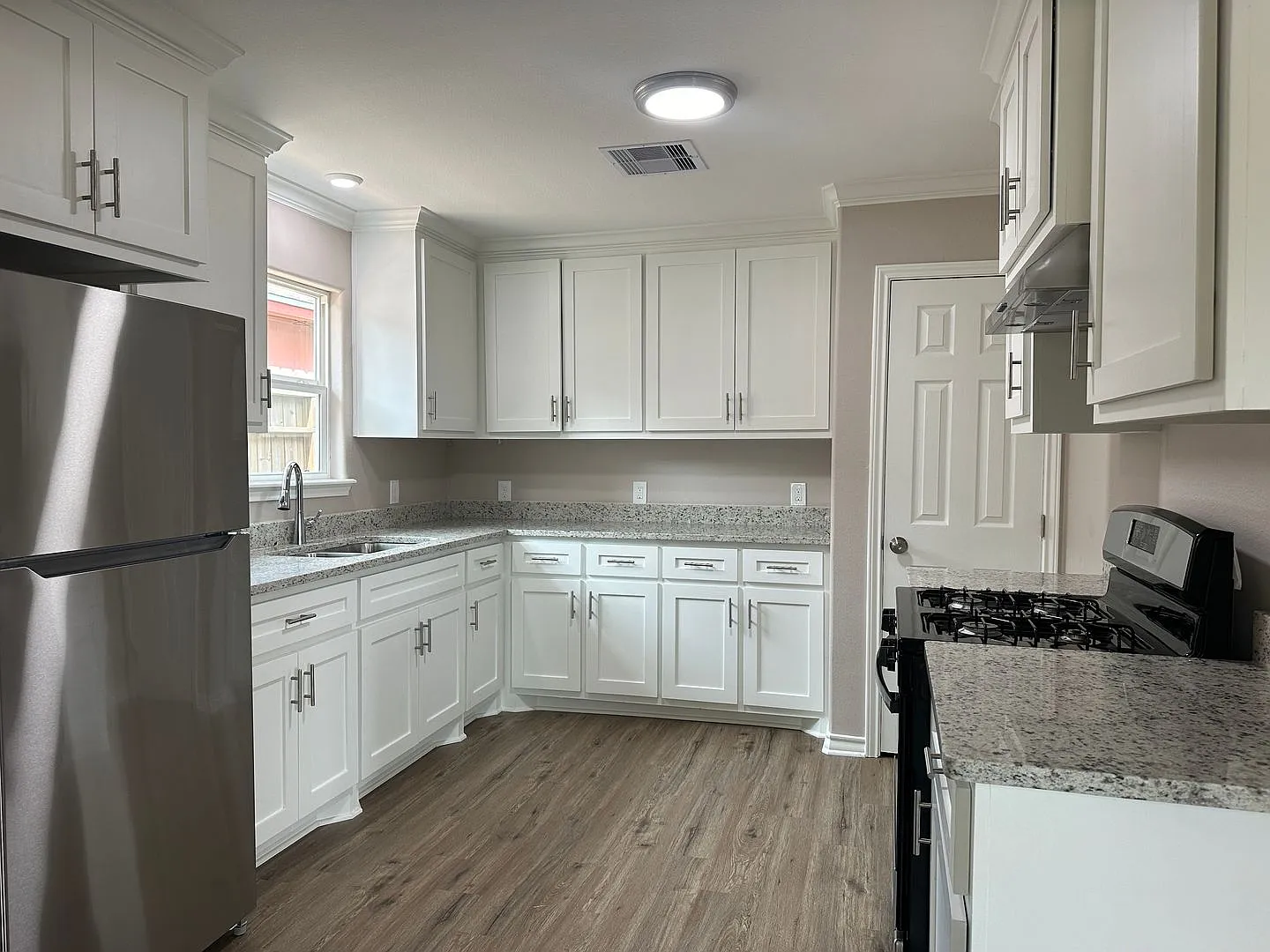 Ready for move in — Photo 2