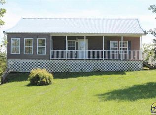 3907 NW 94th St, Topeka, KS 66618