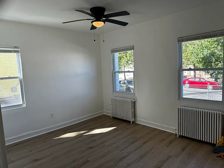 5017 1st St NW #2 — Photo 8
