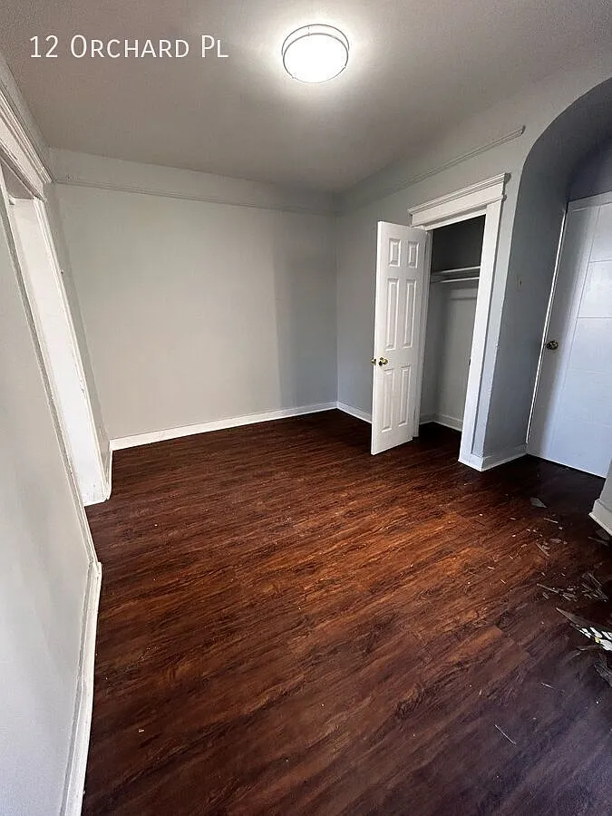 3 bed, $2,800 — Photo 1