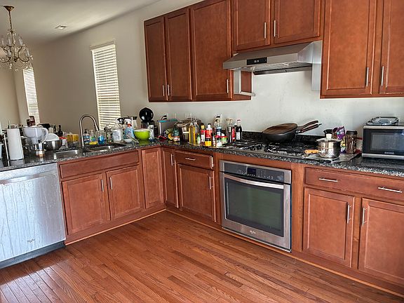 3rd image of 9611 Stockwell Ln