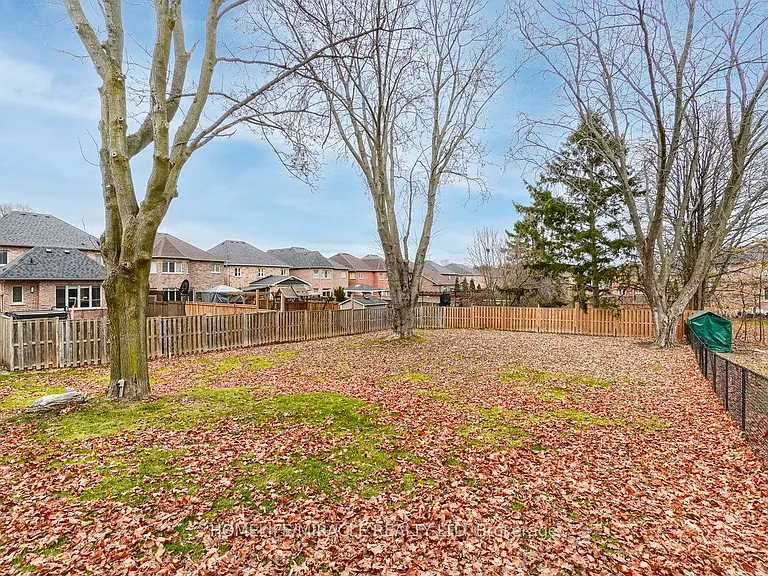 520 Gillmoss Rd #BASEMENT — Photo 13