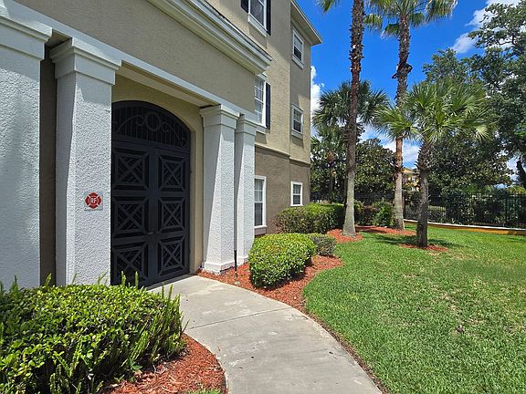 3rd image of 3701 Conroy Rd APT 1835