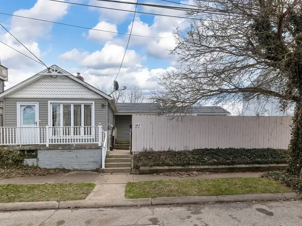 807 W 2nd St, Erie, PA 16507