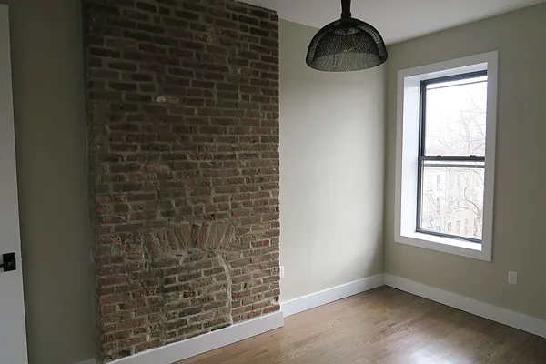 Rented by Lucky Apt Inc | media 76