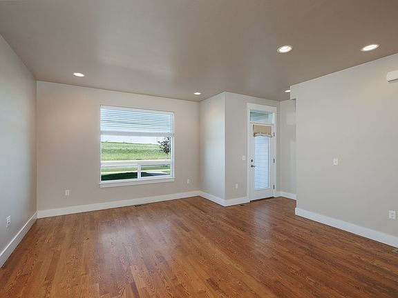 5th image of 3360 Davis Ln #C