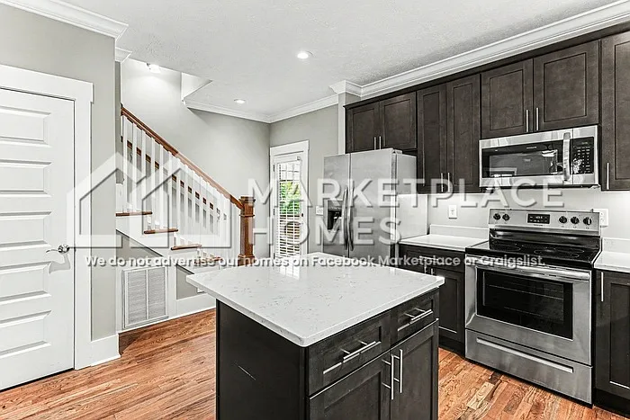 118 Bell St — Photo 10